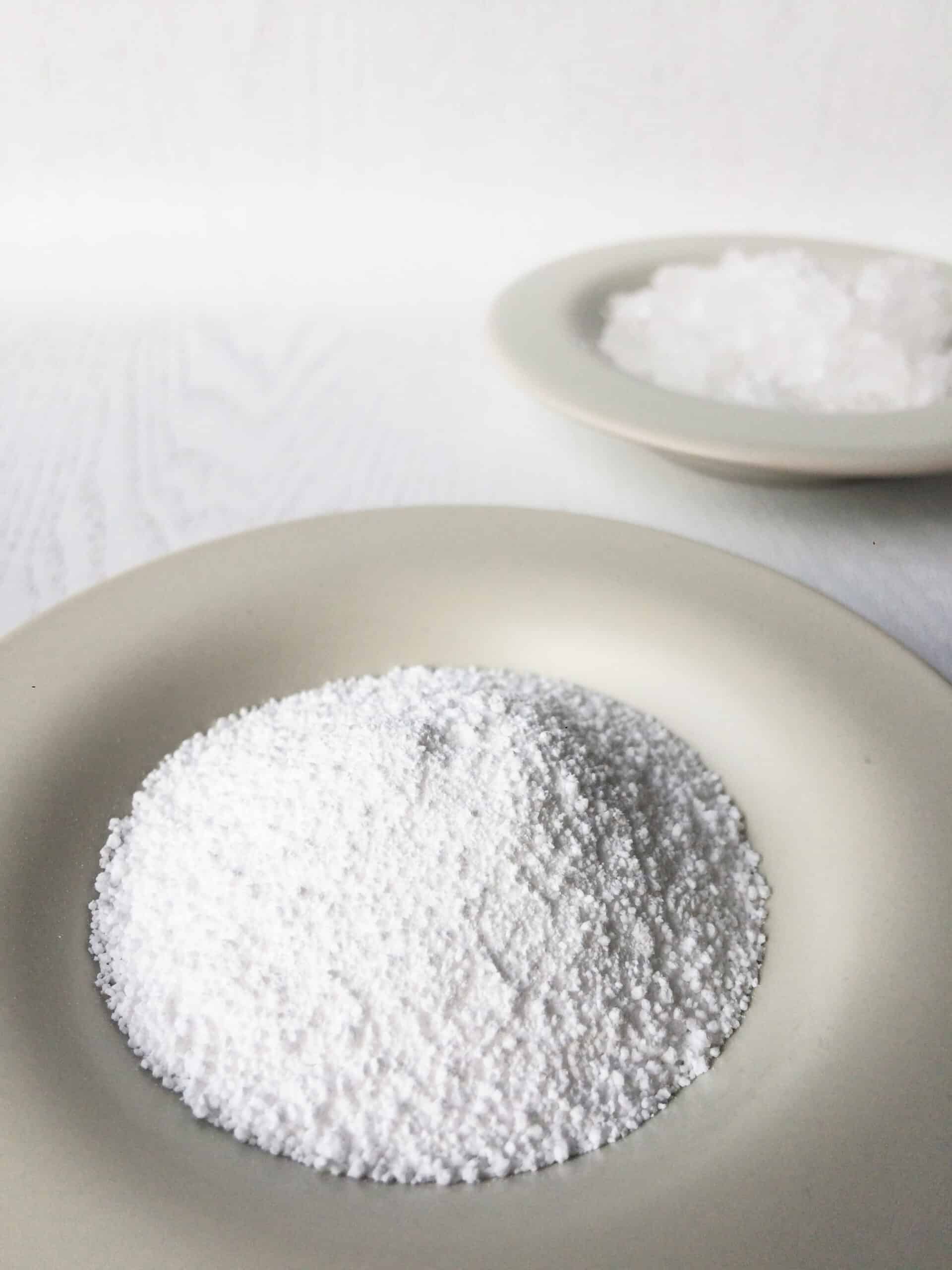 Bicarbonate alimentaire, bicarbonate ménager et cristaux de soude : quelle  différence ?