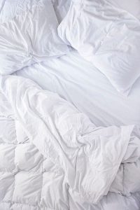 blanchir les draps de lit et autres linges au naturel grâce au percarbonate de soude