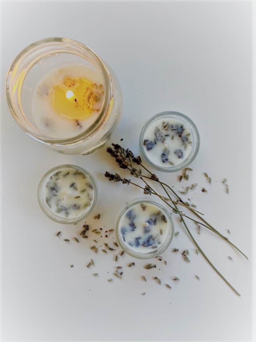 DIY bougies à la cire de soja, à l'huile essentielle de lavande et fleurs  séchées 