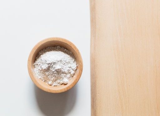 Le bicarbonate de soude est l'indispensable pour votre crème à récurer maison